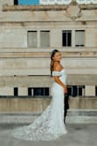 amazing dress for a good price. Good quality and the embroidery of the flowers doesn't look bad at all - Erika T.