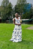 This was just just perfect! Wore it to a wedding, i did have to have it hemmed though because it was way too long as i'm 5ft3. Size was perfect, i ordered XS size for 128lbs.
Oh and shipping was extremely fast! I live in Hong Konge
Love it so much! - Roodelyne B.