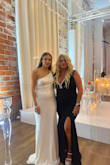 Fits perfectly the no bra needed.
Love the bling at the v neck it was stunning - Natacha D.