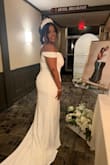 It's a beautiful and comfy dress. True sizes. I loved the good quality - Jackeline E.