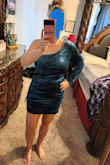 I purchased this for an Egyptian Theme Halloween Costume, but I love it so much I'm going to keep it for regular wear. I followed the size chart and based on other reviews purchased a Large. It fits great. I'm an 8/10 in pants and M/L in tops. - Stephani B.