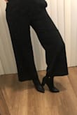 I'm usually a 6.5, but I ordered a 7 after reading the reviews. I could have gone with a 7.5, which would have been a little better if I wanted to wear thick socks. I have worn them twice, the first time for an event from 8.30 am to 8.30 pm. I walked for 20 minutes to the event, and it was very comfortable. I only started feeling pain around 5 p.m., when I had to sit down and take the boots off for 20 minutes. My friend gave me a ride back home so I didn't have to walk back. Honestly, for a 12-hour day, my feet would be tired with any other pair of shoes, but I'm impressed it felt comfortable for most part of the day. - Ester F.