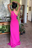 I loved the dress but it was so big that it couldn't be worn. Totally frustrated. - Fuentes I.