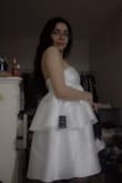 Es un vestido muy chic y lindo, de buen material y queda a la perfeccion, lo amo! - Melanie L.