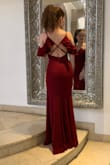 Omg, what a gorgeous dress! Fit like a glove I'm 118 lbs, measure 5'5, and ordered extra-small. The burgundy color is beautiful! Everything about this dress is perfect! - Dayneris M.