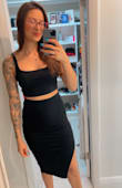 Very good quality fabric. Fits perfectly and shapes the body. Size is exactly as described. I based it on the model's measurements, and it worked! Very satisfied with the purchase - Mirelly B.