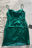 I got the dress in the mail and expected what was in the photo. Instead, I got a cheaply made, loose-fitting disaster. The dress came wrinkled, misshapen and looked nothing like the pictures. They also wouldn't give me a refund so now I'm stuck with a dress I don't want that doesn't fit. - Paige H.