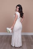 Muy bonito. Me encanto, pero me quedo muy largo y lo arregle con una costurera - Adriana R.