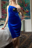 I ordered small size. It's a little on the large size for me on top, so I ordered the xs and waiting to see which one will look better on me. I absolutely love the dress. It looks very classy but sexy. - Svetlana K.