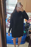 It's nice. I like how it fits, the length, and the [softness]. It feels warm - Susana C.