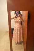 The dress sits perfectly on the body. Because I'm light skinned, it would be better for me to be a little tanned - Noa K.