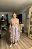 Love this dress for a summer baby shower. - Louise D.