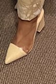 Love the shoe! Looks just like the photo description and was a great fit as well. Feet got tired around the 3rd or 4th hour. - Emem E.