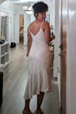 It is a perfect dress for a simple wedding! - Anabetty M.
