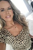This top is so flattering I can not recommend it enough! It fits my body perfectly. Whish there were more variations/colors. - Elke D.