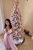 Beautiful dress. For reference, I'm 5.6, 125 pounds, and I'm wearing a S size. - Lucero
