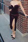 Perfect dress. Stretches and fits like a glove. I wear a 30DD bra and the XS fit comfortably. I didn't need a bra. Love this dress. - Corinna O.