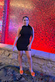 This is the classic little black dress that never disappointed you. - Blanca S.