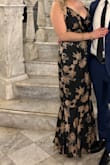 It was perfect, I used it for a wedding and it was so comfortable and elegant. The length was perfect even thought I'm 5'2. - Thalia F.