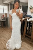 I feel very pretty in this dress - and can wear the sleeves two ways! - Lyda M.