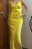 I wish it was less yellow, but overall the color is okay. It was a bit loose but fixable. The tail is really long. The fabric is nice and thick. It makes a great figure. Pretty dress like the movie how to lose a guy in 10 days - Luz P.