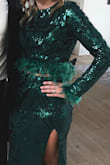 I added the feathers to the top. Everyone thought it came like that. Received compliments all night. Very happy with the purchase. - Jeanette F.