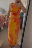 This dress is so fun and comfortable! It fit perfect and hugged in the right places - Pietra S.