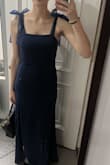 Sem defeito algum!!!! Ele tem algo de elastano, ajuste perfeito ao corpo, temho 1.81 de estatura e ficou otimo no comprimento, - Fernanda M.