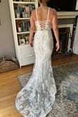 I bought this for my wedding, and it was beautiful, and the quality was amazing! - Chelsea L.