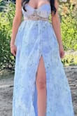 Looks magical and great fabric! Perfect for a wedding! - Paria B.