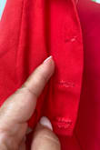 Muy bonito, latima que el material no es muy bueno.

[ Translated by Lulus employee: "Very nice, it's a shame the material isn't very good." ] - Nancy F.