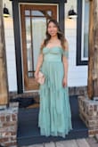 what a lovely dress. It made me feel like a princess!! everyone loved it! - Rosa P.