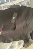 The fabric is of very poor quality. When I tried on the jacket, the entire back ripped. I think it's poorly sewn. The fabric is of very poor quality. - Mayo T.