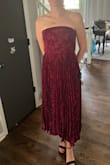 This dress is so comfy but looks formal & stunning! Love the subtle detail. - Amanda M.
