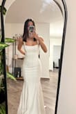 It fits perfectly, and the delivery was on time. I loved this for my wedding. The delivery was in Panama. - Maria R.