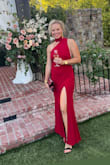 I received so many compliments, fit amazing, thick material. The only
thing that I didn't love is that it snags easily. I had a sequined clutch, and at the end of the night, I noticed some snags, so be careful. - Myya S.