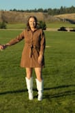 Thick material, fits great, good length, not itchy/ it's comfortable, and was perfect for the photo shoot. I will definitely be wearing this for the holidays as well - Cailyn H.