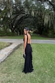 It fits perfectly and it has good quality , I received a lot of compliments . - Daniela S.