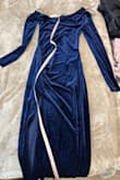 El vestido es hermoso pero me quedo un poco pequeño quiero una talla L

Translated by Lulus Staff:

The dress is beautiful, but it's a little too small for me. I would like a size L. - Erena S.