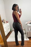 Love the material it's matte it has stretch ! I received so many compliments! These jeans accentuate your body shape and curves - Yudelca V.