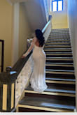 El diseño super lindo, ajustable, muy fino y elegante, este vestido lo use para mi boda y sesión de fotos. - Pamela B.