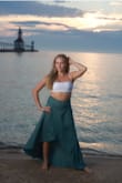 Daughter wore this for senior photos and it was everything we wanted!! LOVE. - Susan B.