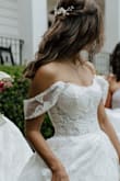 Worked great for wedding, did not need to use all the pins, allowed flexibility in how much to use. Fairly lightweight. - Christine T.