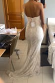 Very pretty dress, and it seems to be good quality. However, I will be returning it because I find it a little too short. I am 1.75m tall, and I find the dress slightly too short with 4cm heels. The sizing runs quite large: I ordered a size S, while I usually wear a size M on the bottom and S on the top in Europe. The fit is therefore quite loose and comfortable, which is quite unusual for a size S compared to European sizing. - Lindsay L.