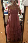 Very flowy and big on the bottom. But it feels a bit cheap - Paulina R.