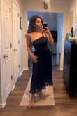 Got a small size and it fits perfect. 5'7, 32 DD, 135 lb - Evangelina R.
