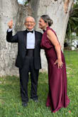 Muy lindo! Sobrio y elegante. Tuvimos que cortarlo de largo, pero eso es un arreglo muy sencillo. Can be dressed up or down. Get it!! - Diana S.