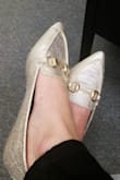 A little bit more fun the traditional work shoes. Loved it. - Fernanda C.