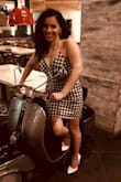 Just love that dress, perfect for day or night, with flats or high heels. - Elenytamares S.