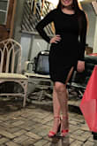 The dress is beautiful the material is good, only the fabric is thin. - Luz A.